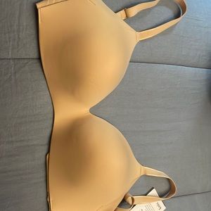 Knix wingwoman size 4